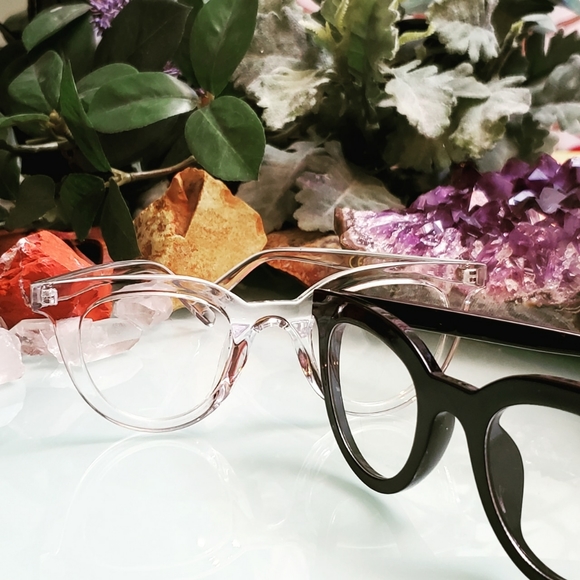 Accessories - *Firm* Set of 2 Clear Lens Fashion glasses
